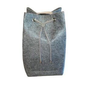 Merino wool felt gray square toggle closure large bag
